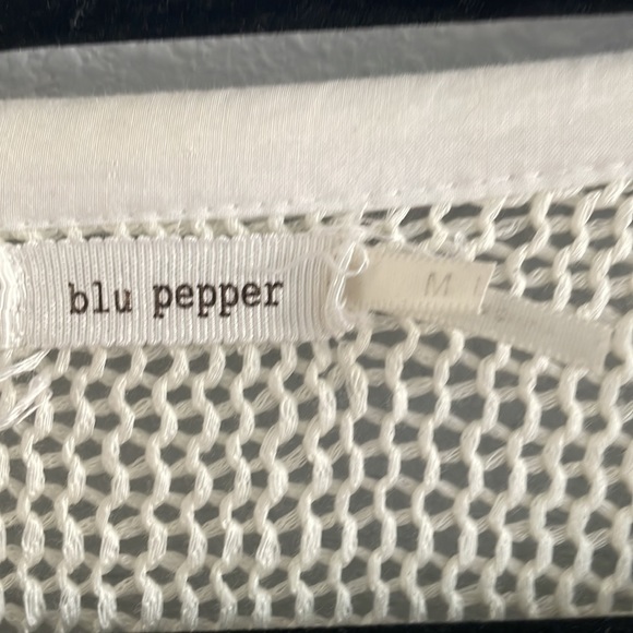 COPY - Blu pepper sweater size Medium - Picture 4 of 9